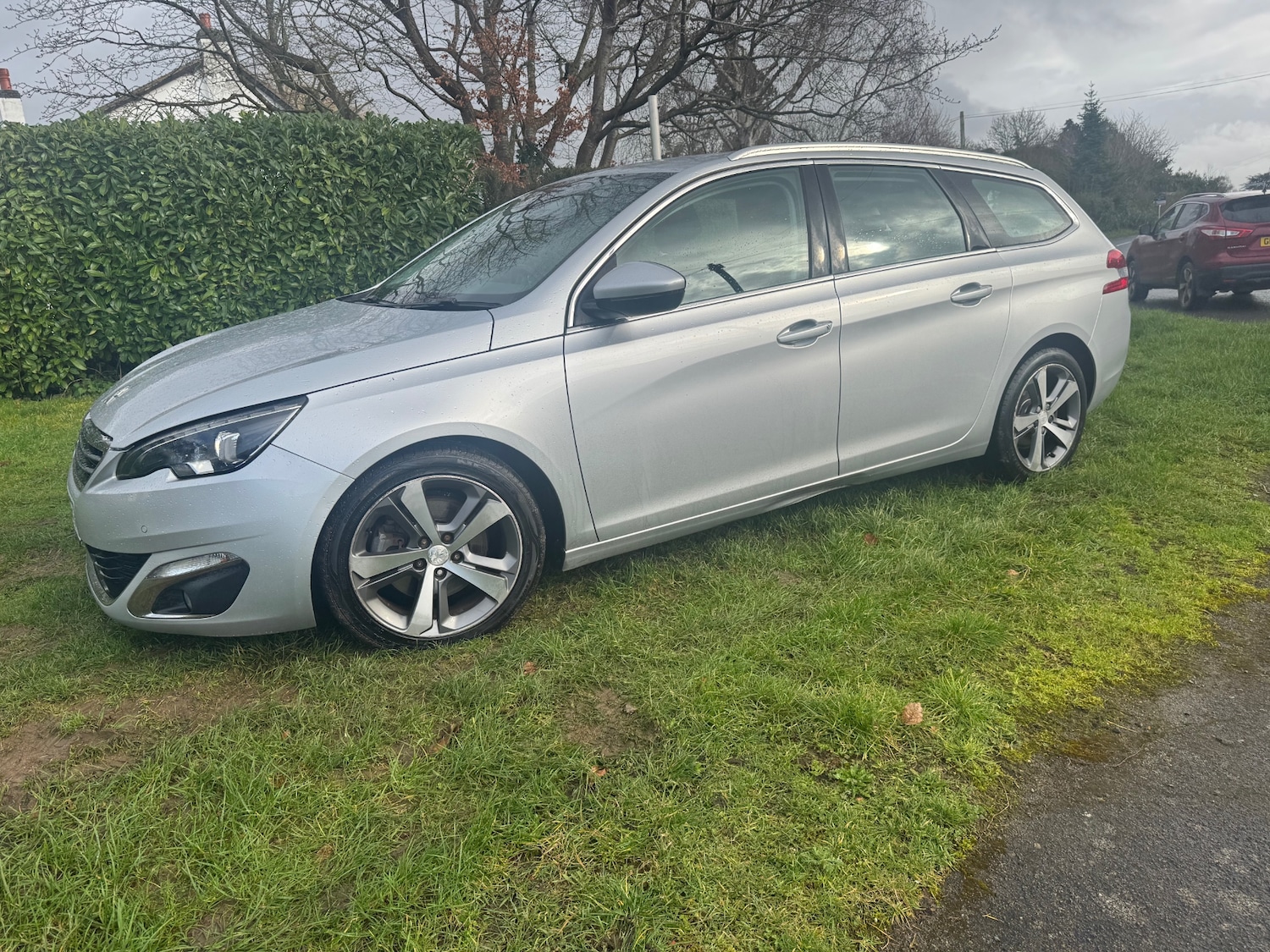 Used Peugeot 308 2015 for sale - 77622880: Photo 2