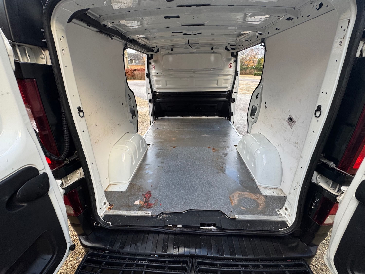 Used Vauxhall Vivaro 2015 for sale - 76935478: Photo 12