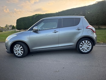Used Suzuki Swift 2011 for sale - 78730068: Photo