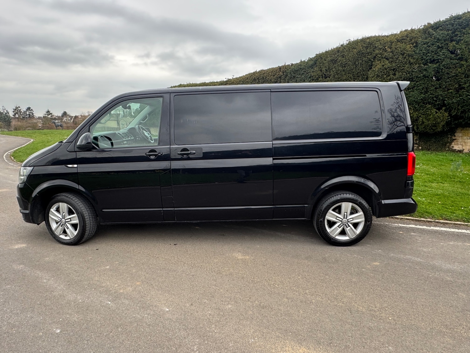 Used Volkswagen Transporter 2019 for sale - 77736054: Photo 4