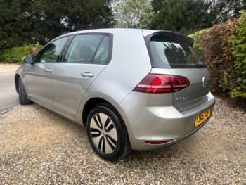 Used Volkswagen Golf 2015 for sale - 74079753: Photo