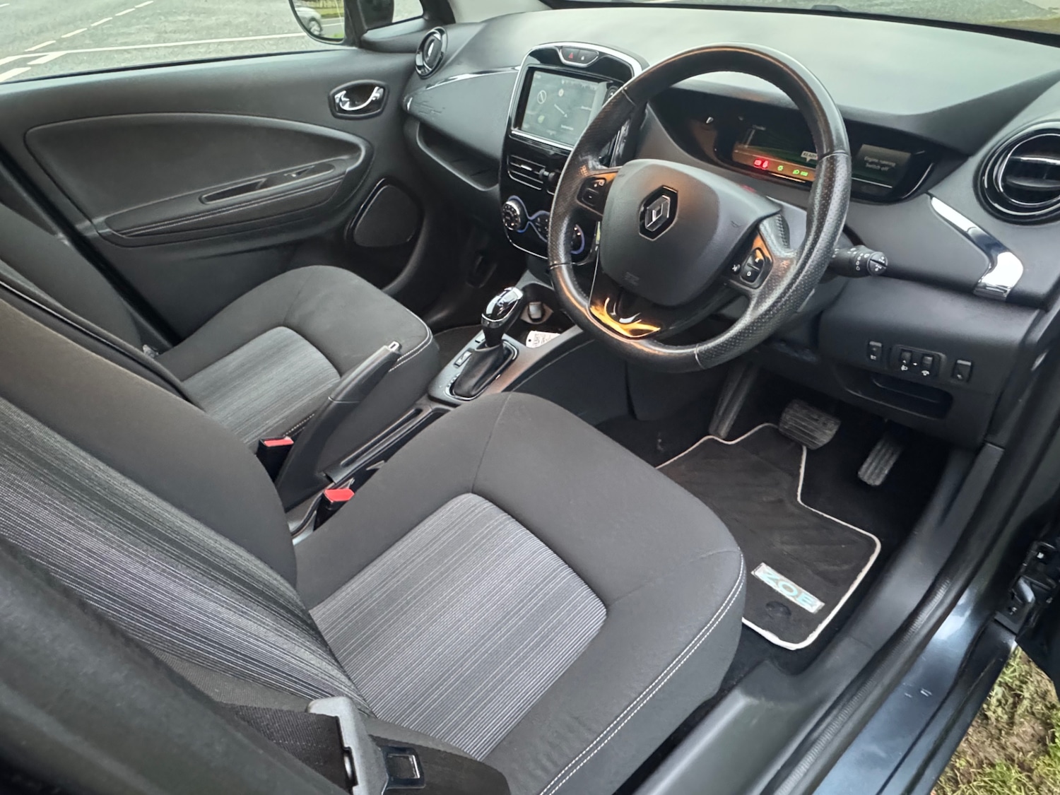 Used Renault Zoe 2018 for sale - 77213644: Photo 14