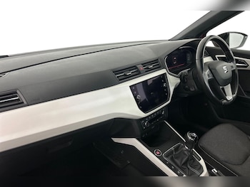 Used SEAT Arona 2018 for sale - 75756535: Photo