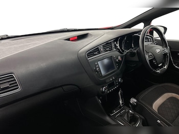 Used Kia Ceed 2018 for sale - 76214756: Photo