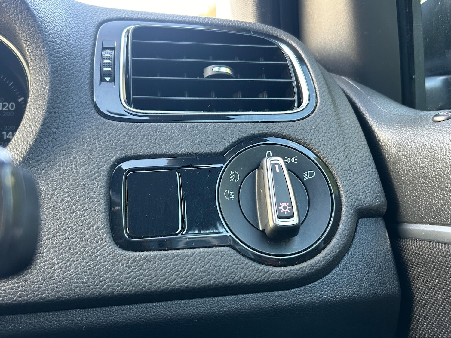 Used Volkswagen Polo for sale - 78115636: Photo 21