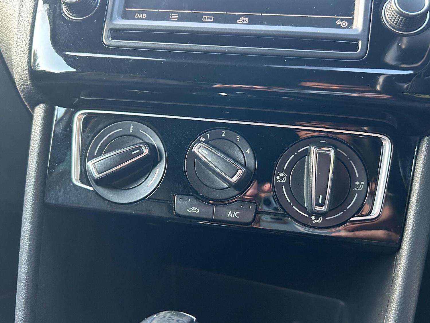 Used Volkswagen Polo for sale - 78115636: Photo 24