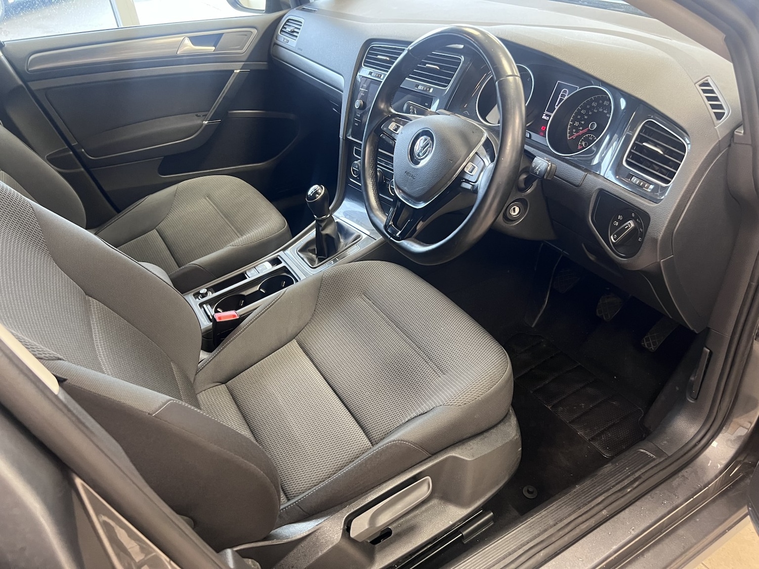 Used Volkswagen Golf 2020 for sale - 77313961: Photo 10