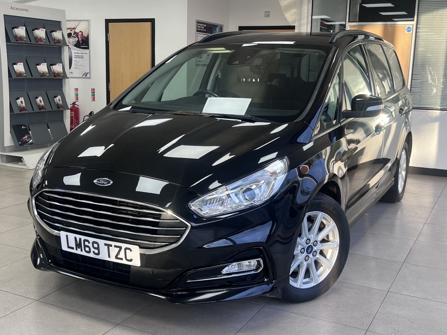 Used Ford Galaxy 2019 for sale - 77494819: Photo 3