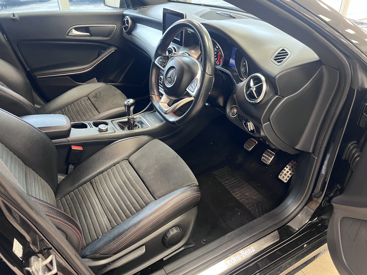 Used Mercedes-Benz CLA 2018 for sale - 77313980: Photo 4