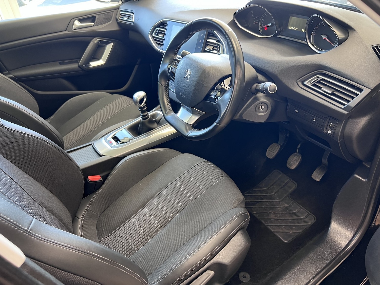 Used Peugeot 308 2019 for sale - 77977166: Photo 11