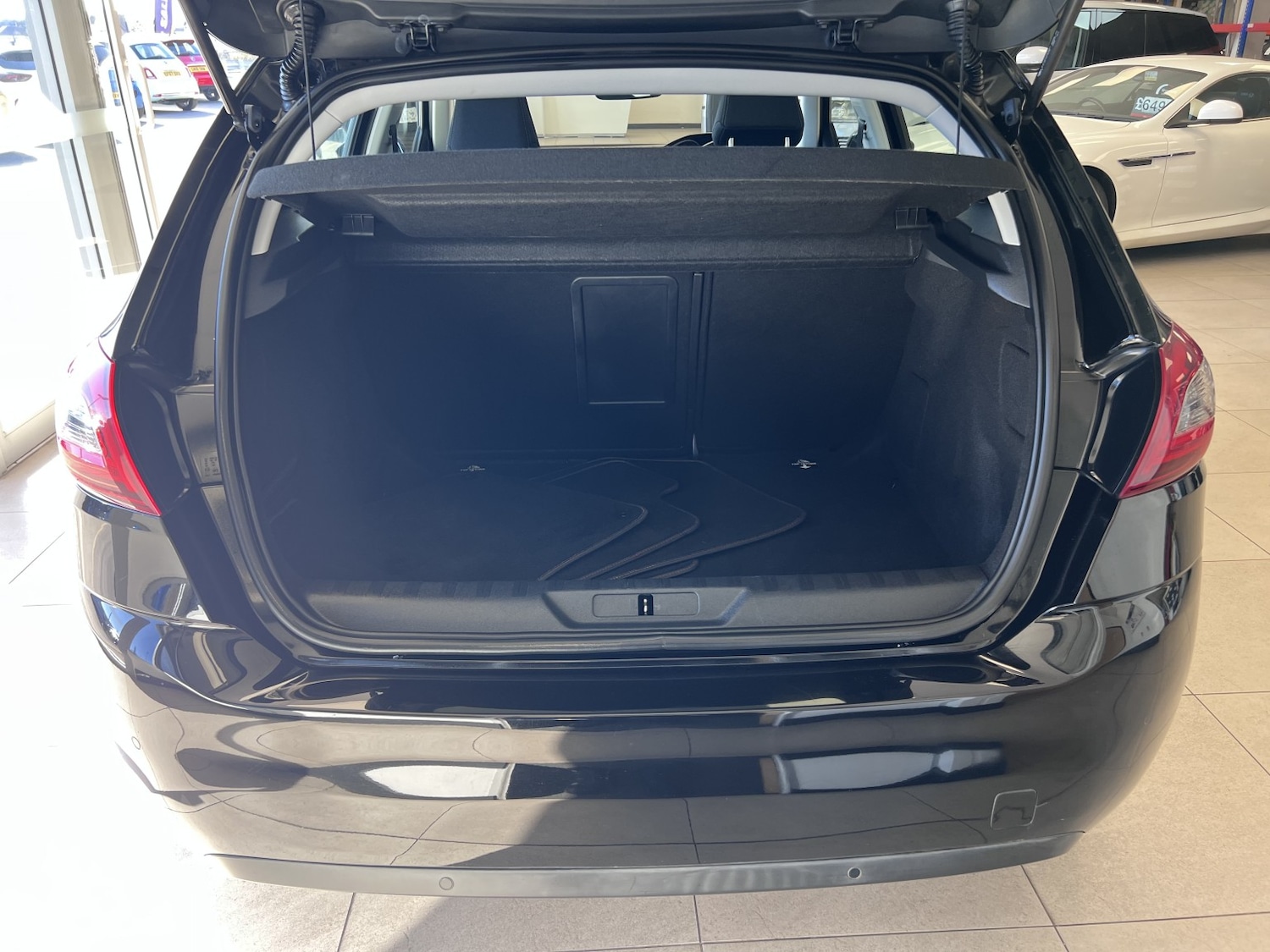 Used Peugeot 308 2019 for sale - 77977166: Photo 8