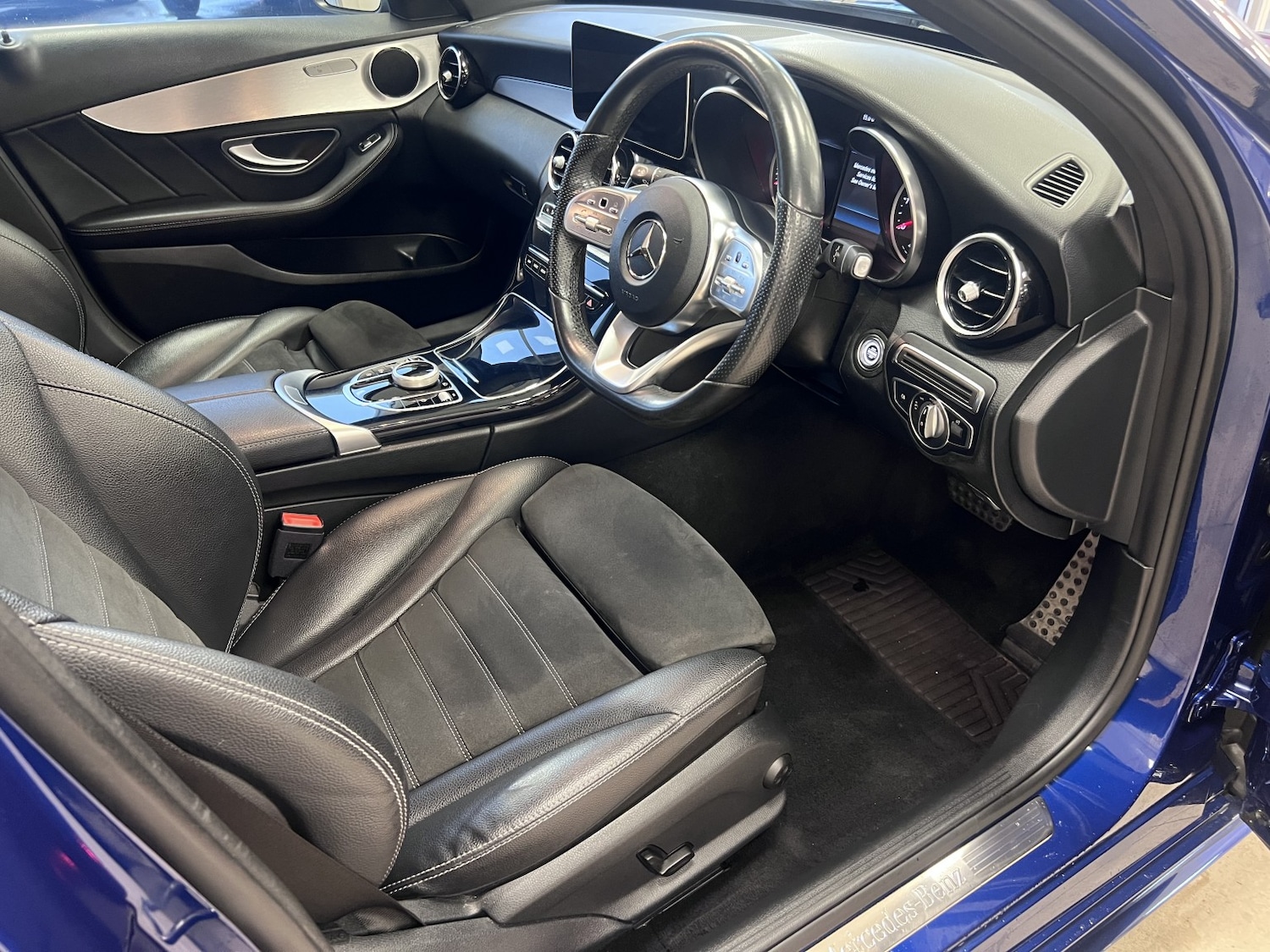 Used Mercedes-Benz C Class 2019 for sale - 77465623: Photo 11