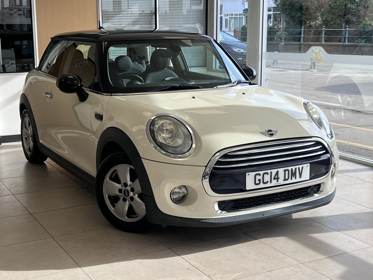 Used MINI Hatch 2014 for sale - 77968740: Photo 1