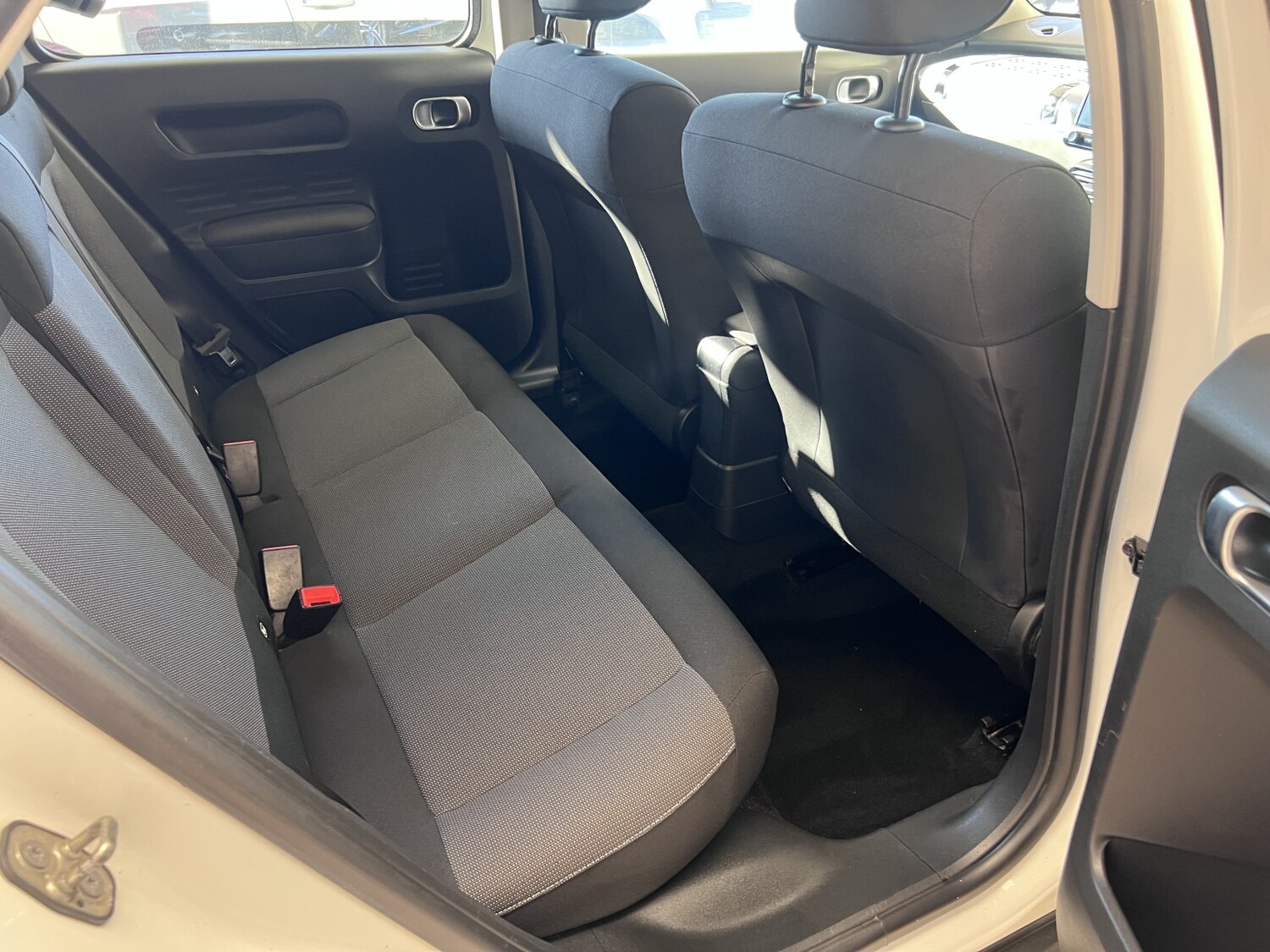 Used Citroen C4 Cactus 2017 for sale - 78155339: Photo 11