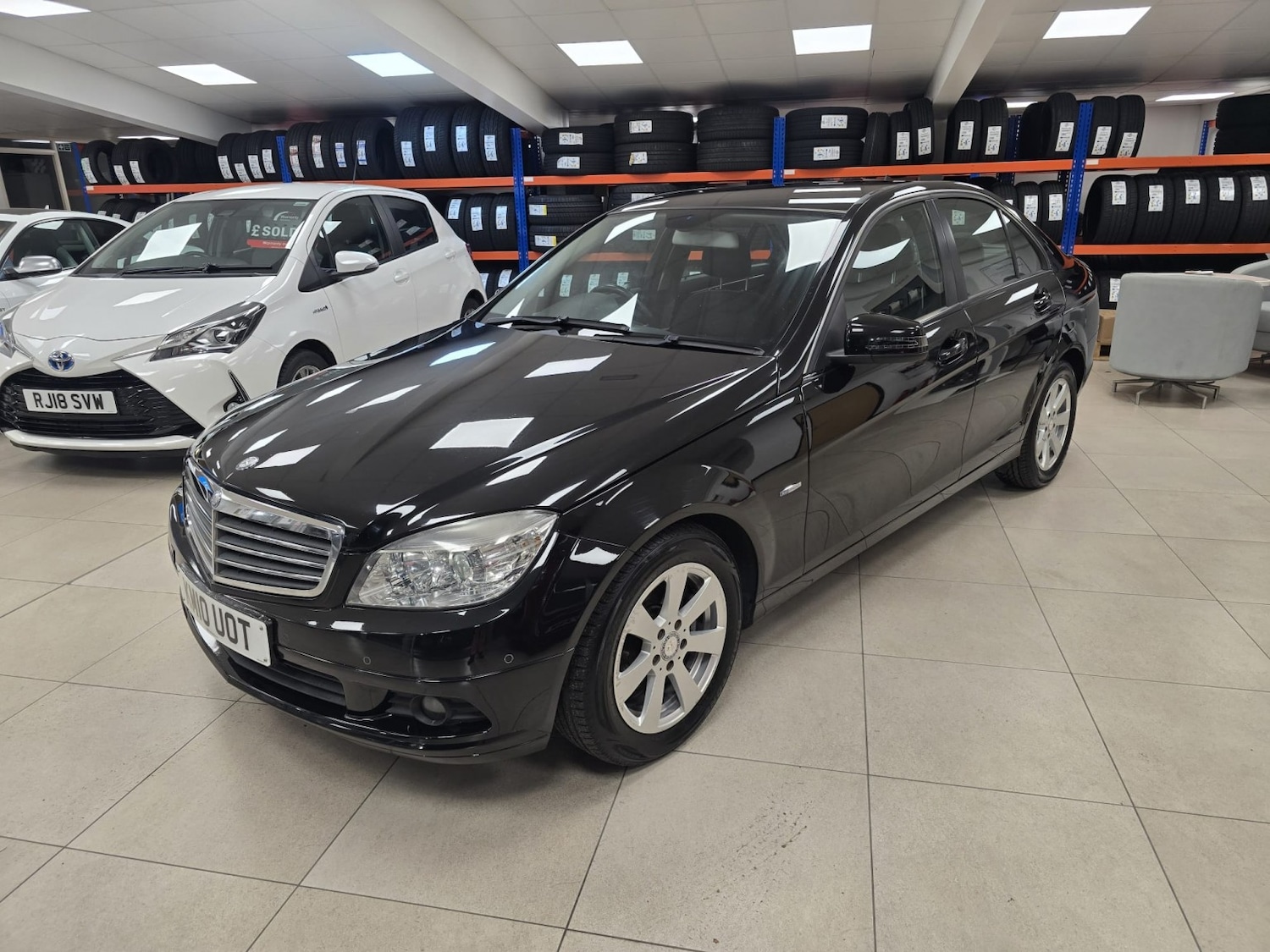 Used Mercedes-Benz C Class 2010 for sale - 76637474: Photo 3