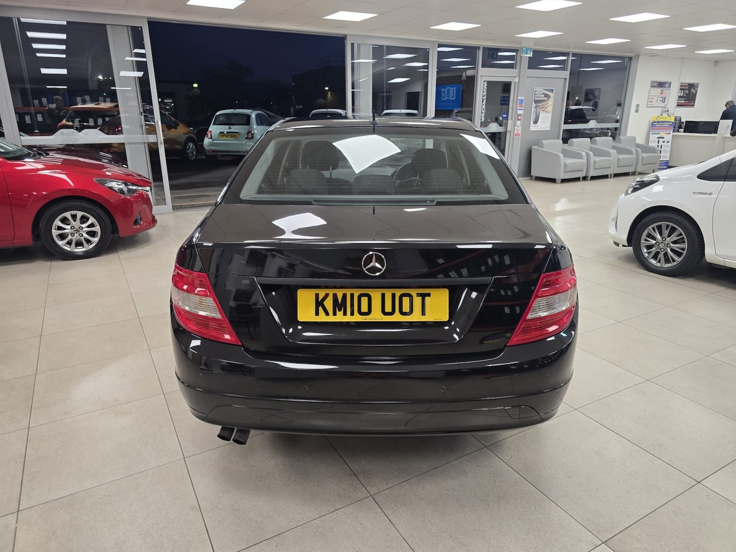 Used Mercedes-Benz C Class 2010 for sale - 76637474: Photo 5