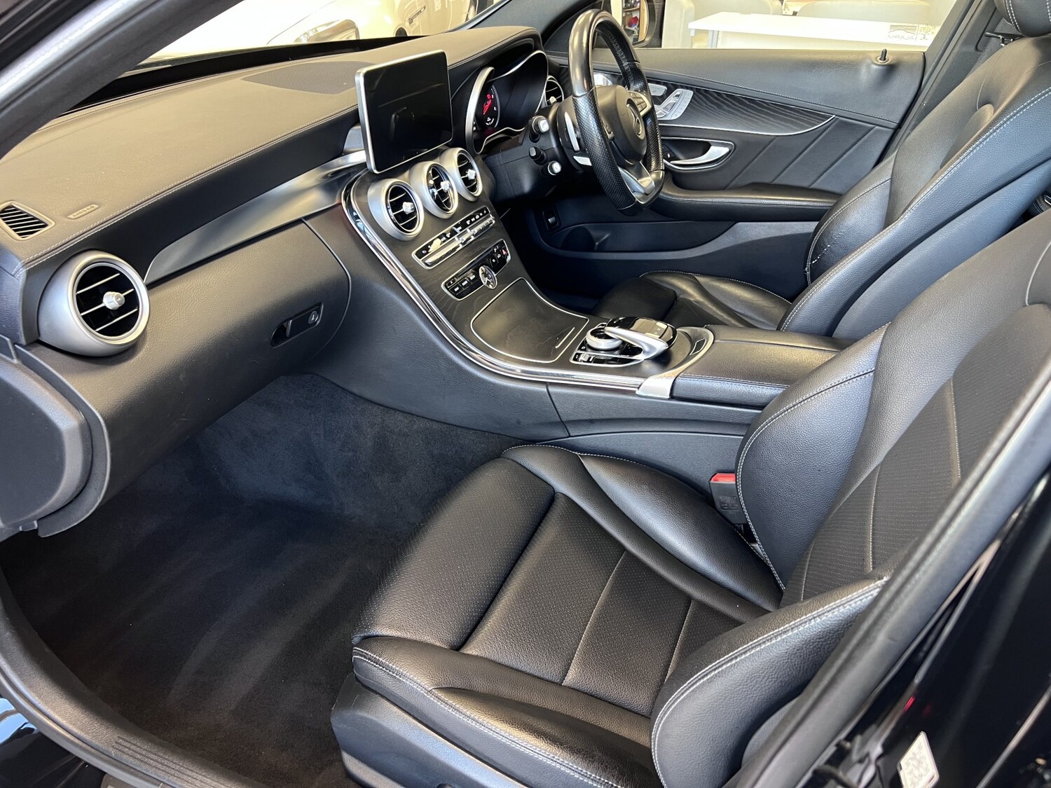 Used Mercedes-Benz C Class 2015 for sale - 77968732: Photo 14