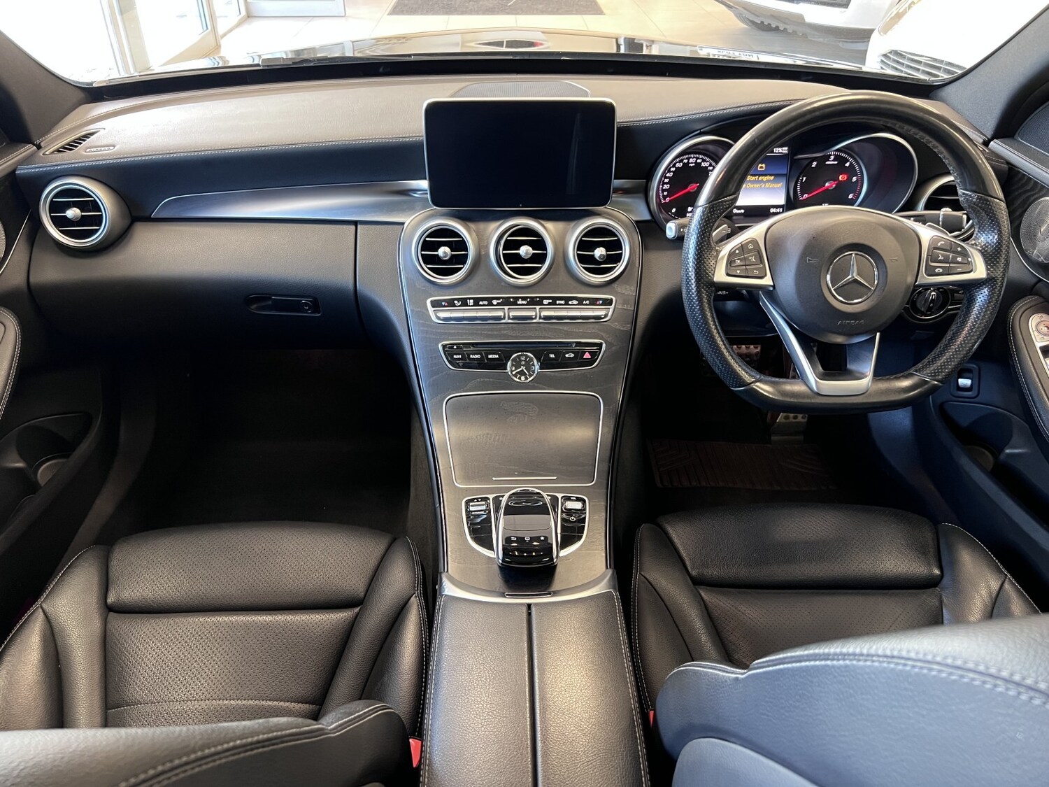 Used Mercedes-Benz C Class 2015 for sale - 77968732: Photo 16