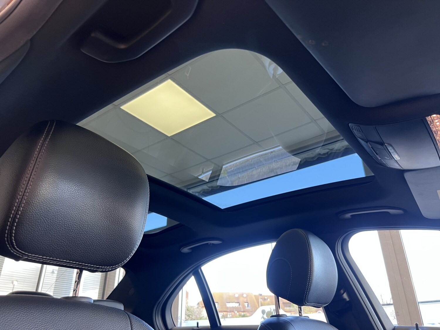 Used Mercedes-Benz C Class 2015 for sale - 77968732: Photo 29