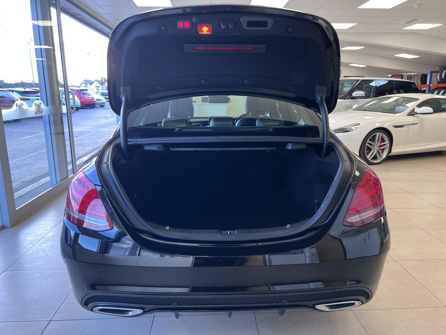 Used Mercedes-Benz C Class 2015 for sale - 77968732: Photo 9