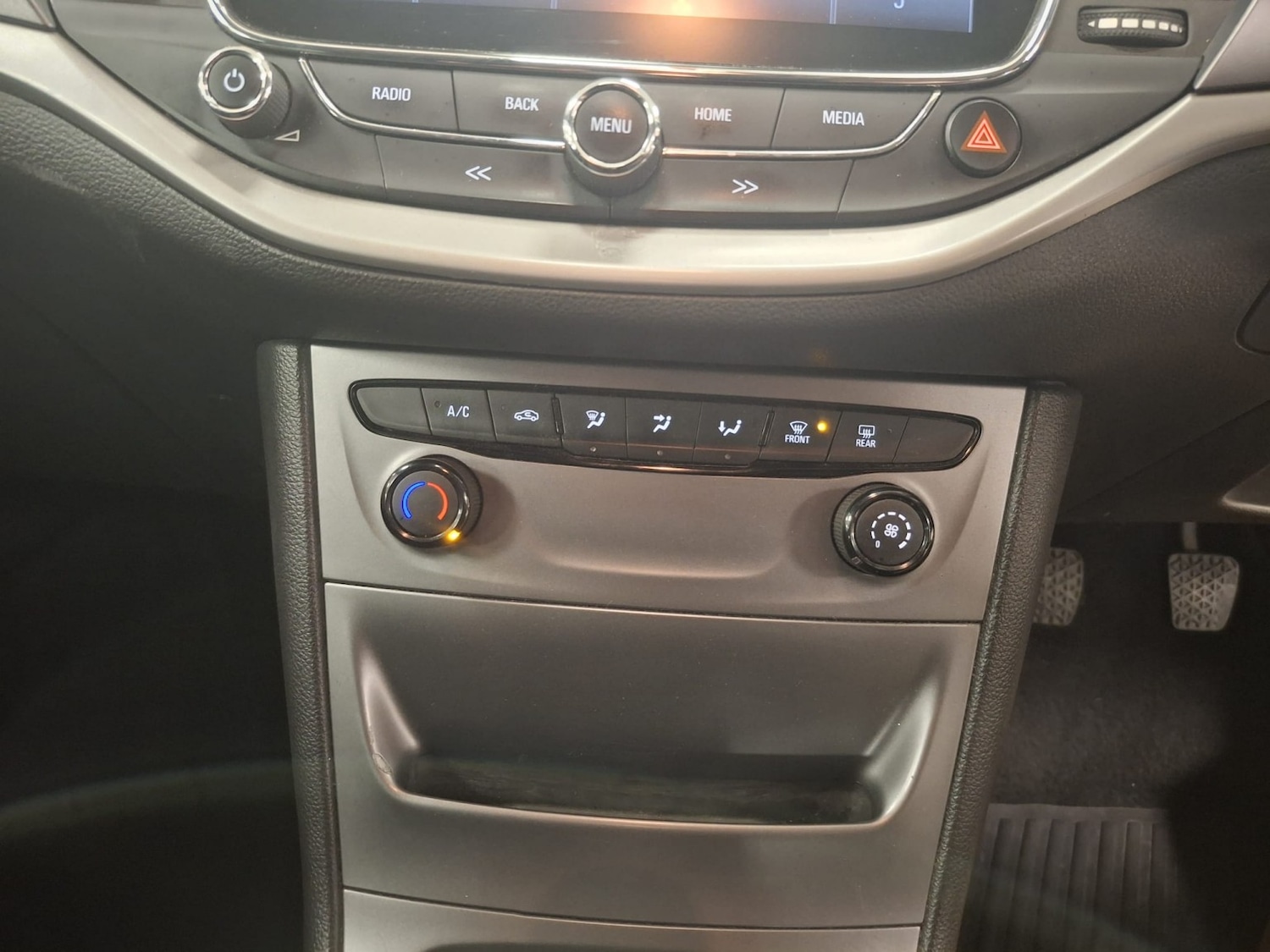 Used Vauxhall Astra 2018 for sale - 76571245: Photo 13