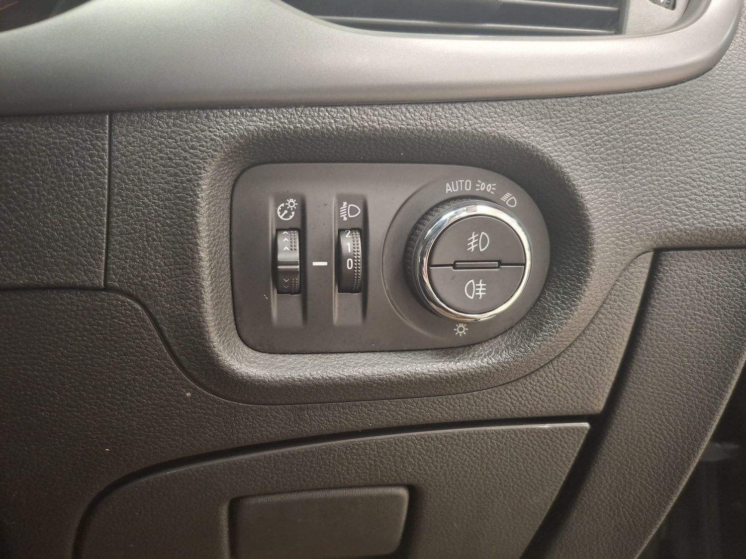 Used Vauxhall Astra 2018 for sale - 76571245: Photo 21