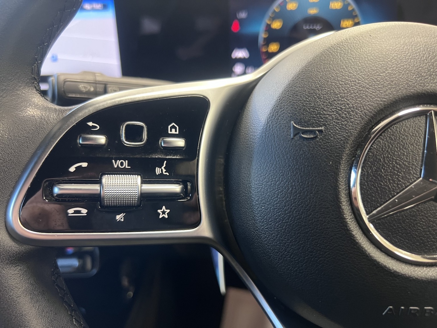 Used Mercedes-Benz A-Class 2018 for sale - 77968734: Photo 27