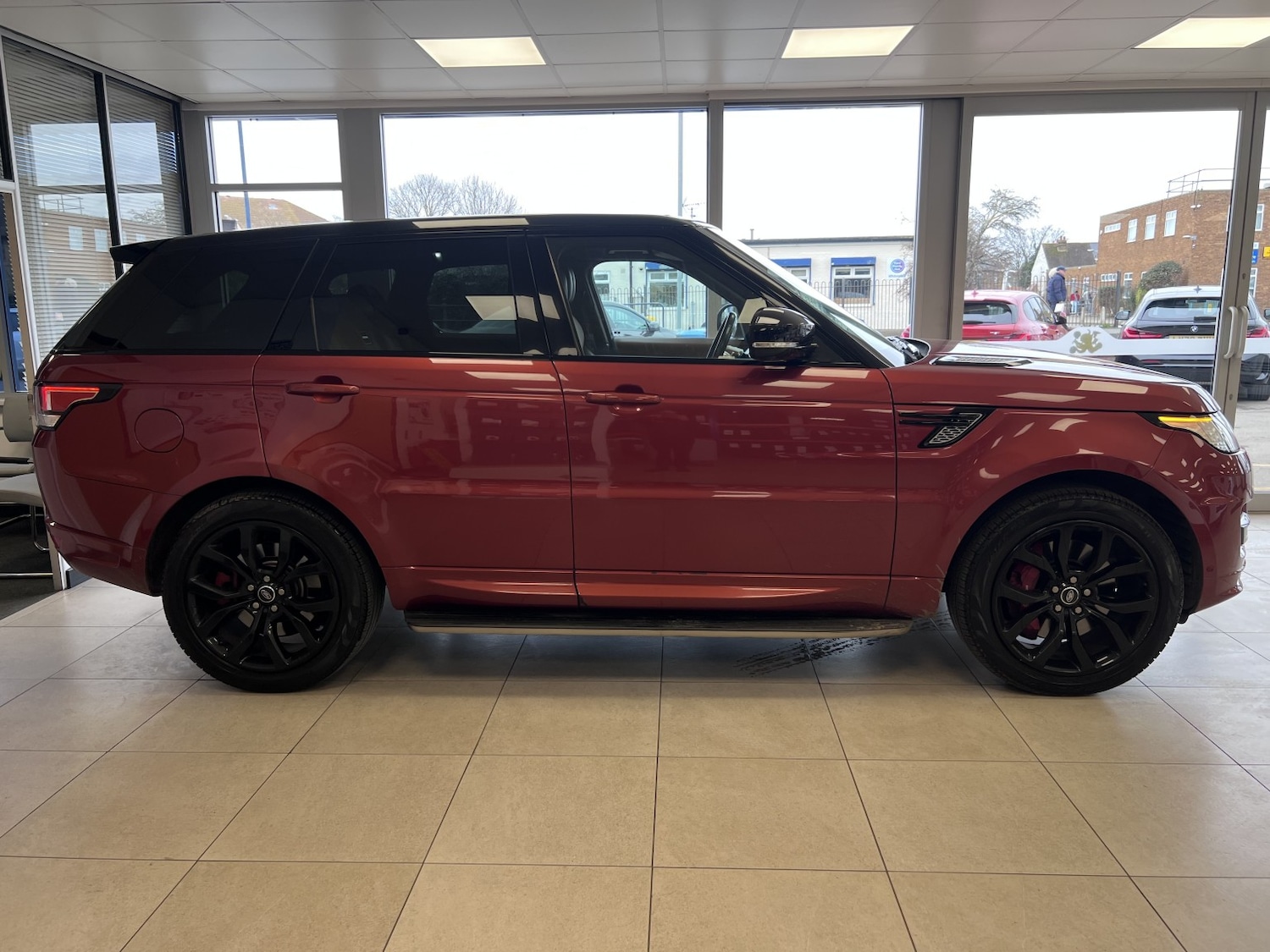 Used Land Rover Range Rover Sport 2014 for sale - 77707141: Photo 4