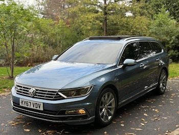 Used Volkswagen Passat 2017 for sale - 76045602: Photo