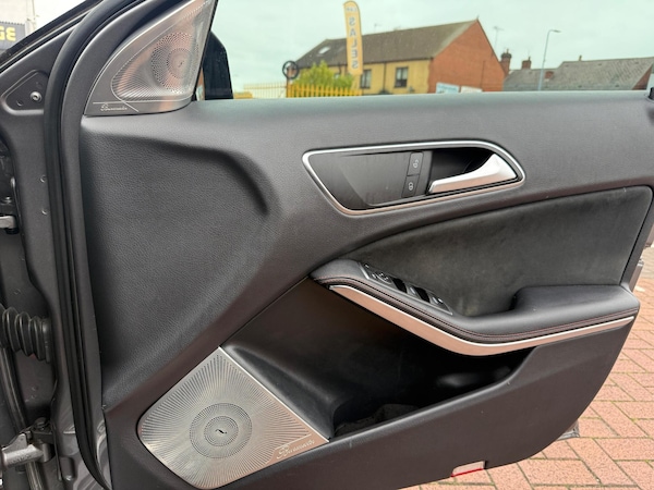 Used Mercedes-Benz A-Class 2014 for sale - 76214132: Photo 17