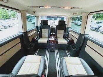 Used Volkswagen Caravelle 2013 for sale - 78947044: Photo