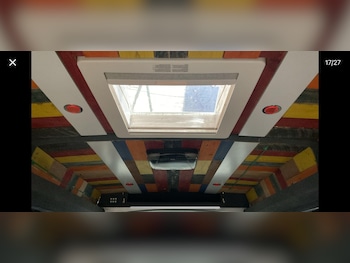 Used Volkswagen Transporter 2015 for sale - 78751781: Photo