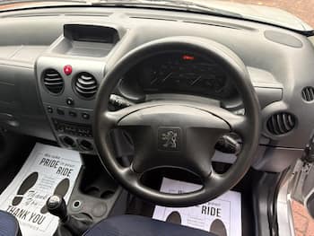 Used Peugeot Partner 2009 for sale - 79669760: Photo