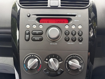 Used Suzuki Splash 2013 for sale - 79553974: Photo