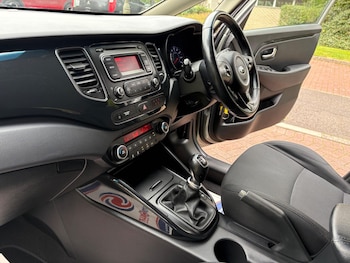 Used Kia Carens 2015 for sale - 78752981: Photo