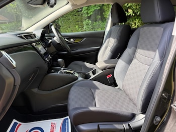 Used Nissan Qashqai 2015 for sale - 78842773: Photo