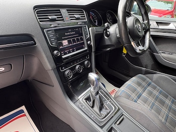 Used Volkswagen Golf 2015 for sale - 78752827: Photo