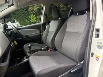 Used Toyota Yaris 2014 for sale - 79677522: Photo