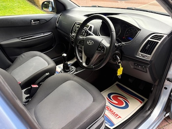Used Hyundai i20 2013 for sale - 78752534: Photo