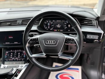 Used Audi e-tron 2023 for sale - 78784398: Photo