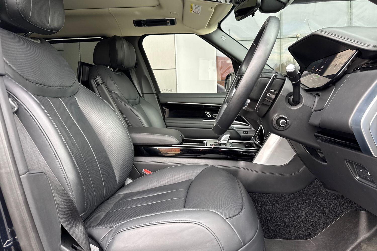 Used Land Rover Range Rover 2024 for sale - 76152318: Photo 25