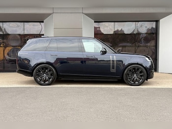 Used Land Rover Range Rover 2024 for sale - 76152318: Photo 2