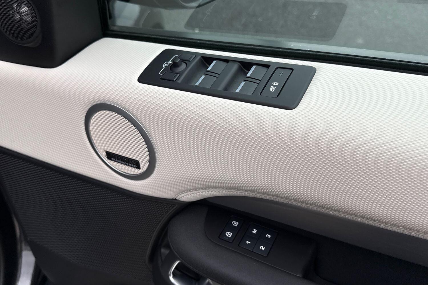 Used Land Rover Discovery 2023 for sale - 76528079: Photo 21