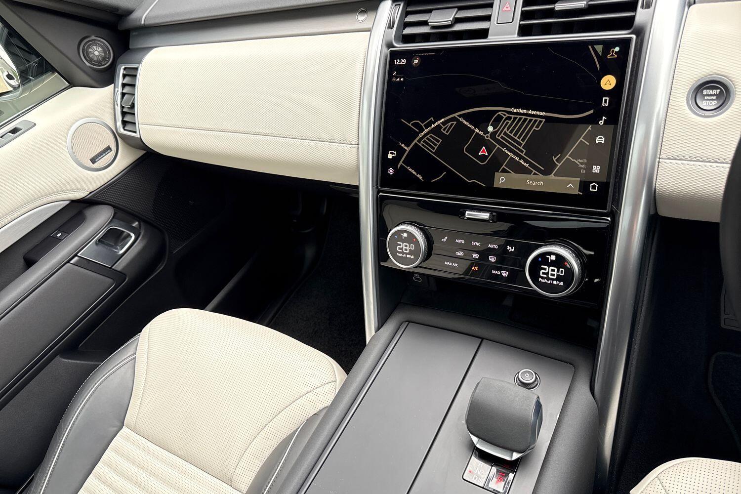 Used Land Rover Discovery 2023 for sale - 76528079: Photo 30