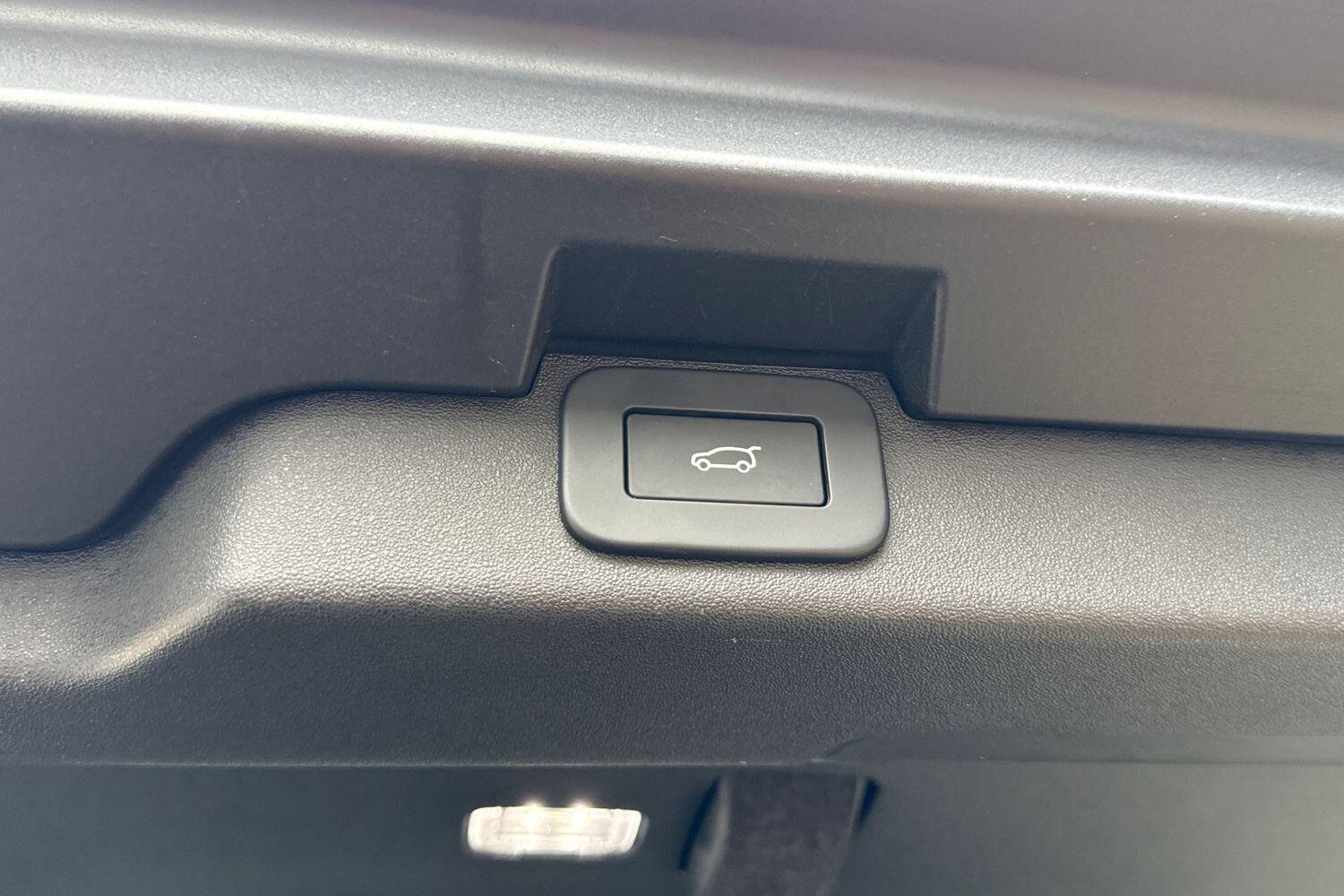 Used Land Rover Discovery 2023 for sale - 76528079: Photo 48