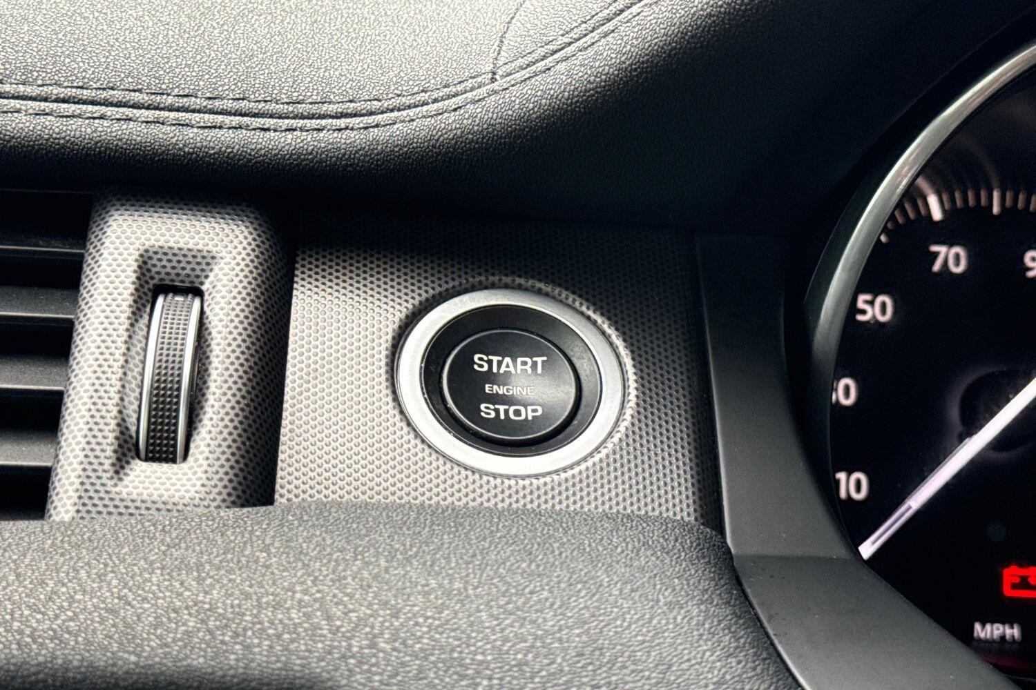 Used Land Rover Range Rover Evoque 2018 for sale - 77203631: Photo 53