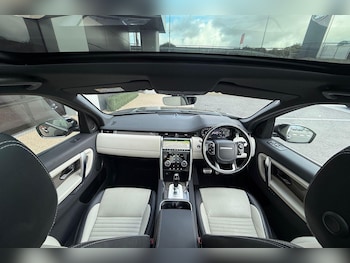 Used Land Rover Discovery Sport 2020 for sale - 75720494: Photo