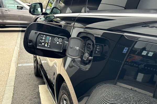 Used Land Rover Range Rover 2025 for sale - 76270346: Photo 14