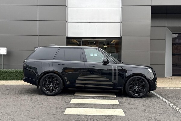 Used Land Rover Range Rover 2025 for sale - 76270346: Photo 2