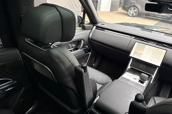 Used Land Rover Range Rover 2025 for sale - 76270346: Photo 54